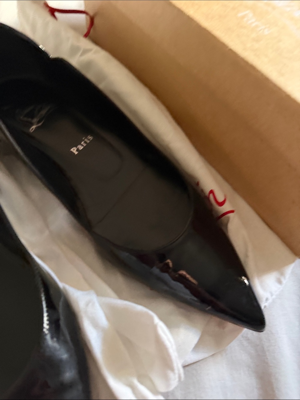 Hott Chiquita flat patent leather Christian Louboutin